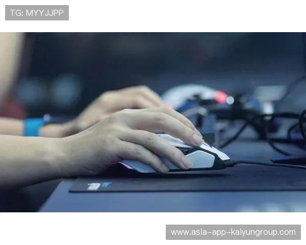 电竞选手语言能力提升助力国际交流,电竞 语言 电竞选手语言能力提升助力国际交流,电竞 语言