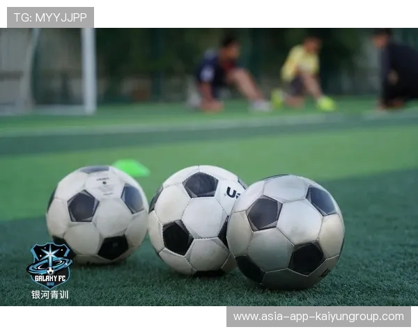 足球青训是否加强对队内人际关系管理的引导，足球青训的好处