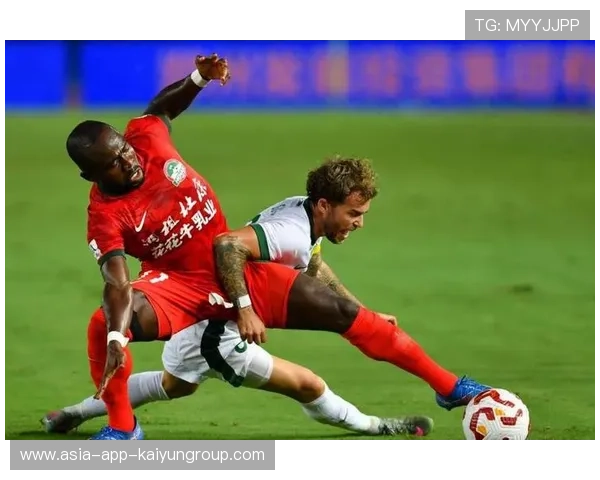 北京国安恩科洛洛反抢后推射,门将扑救仍难阻进网 北京国安恩科洛洛反抢后推射,门将扑救仍难阻进网